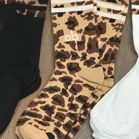 6-Pack Leopard Accent Crew Socks - Black, Leopard, White - Picture 3 of 4